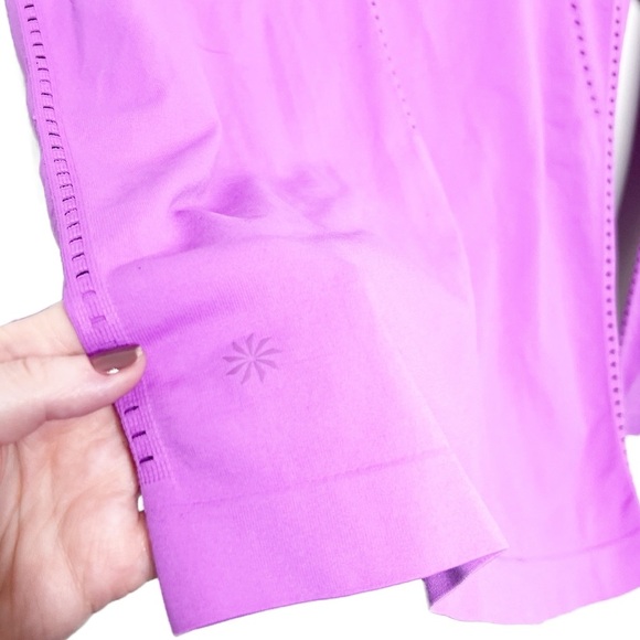 Athleta Women's Purple Vented Long Sleeve Stretch Crewneck Workout Athletic Top - Picture 16 of 16